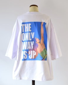 画像1: THE ONLY WAY IS UP T-SHIRT  (1)
