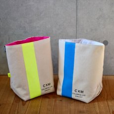 Neon yellow, Neon blue